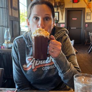 Meet your Posher, Laressa